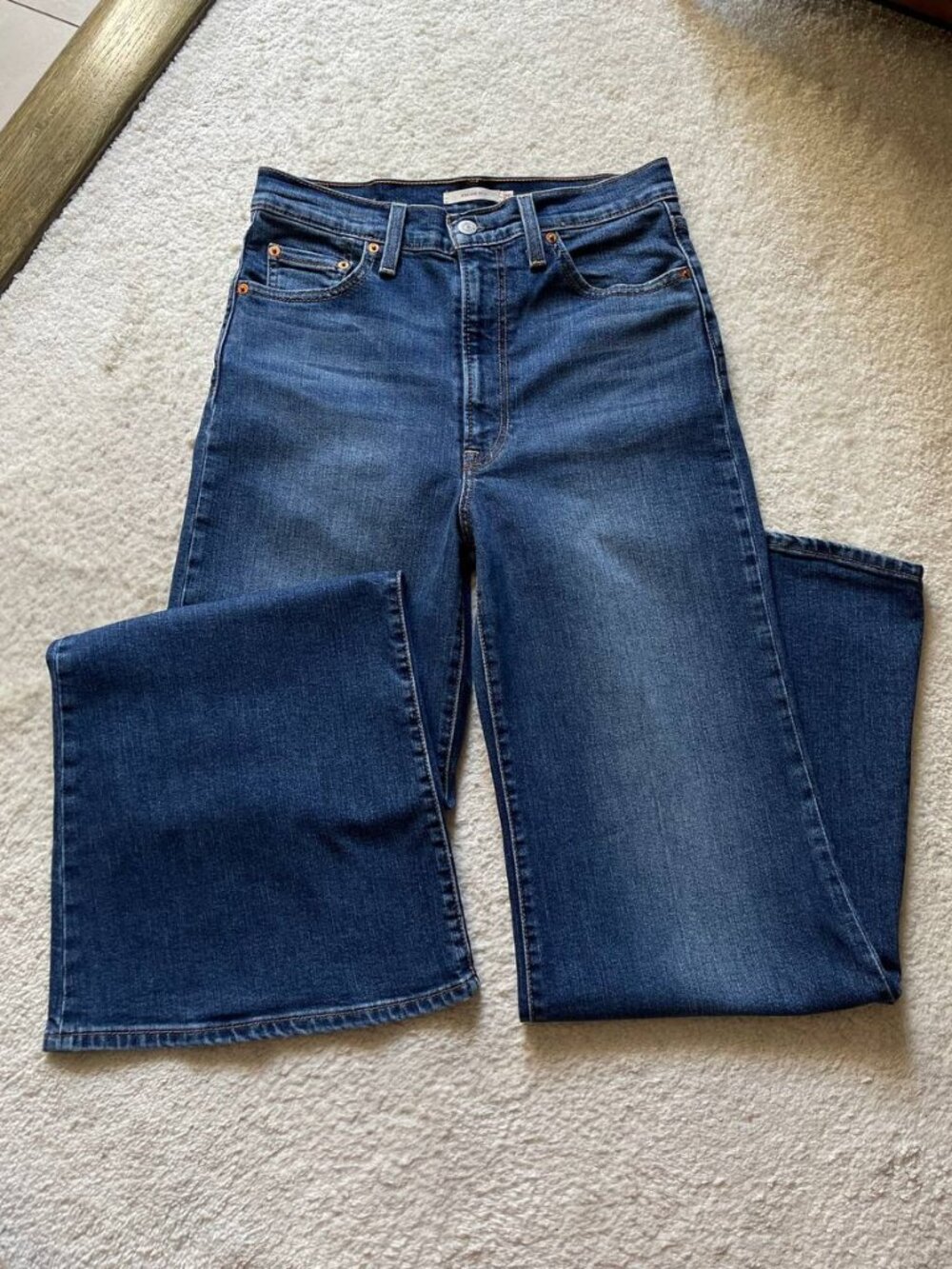 Levi's Ribcage Bells High Rise Medium Wash Women's Jeans Size 29/32